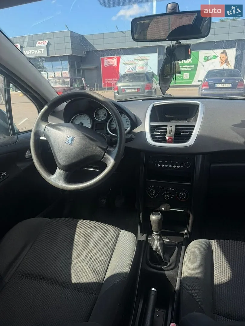 2010 Peugeot 207 - мініатюра 11