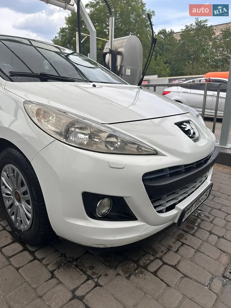 2011 Peugeot 207 - фото 1