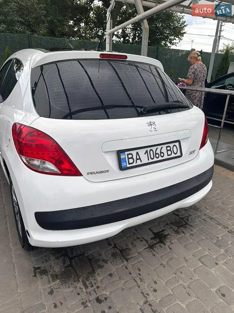 2011 Peugeot 207 - мініатюра 11
