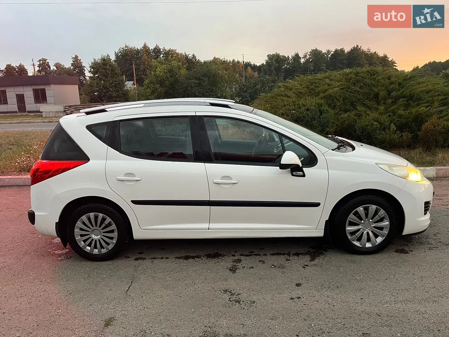 2010 Peugeot 207 - мініатюра 4