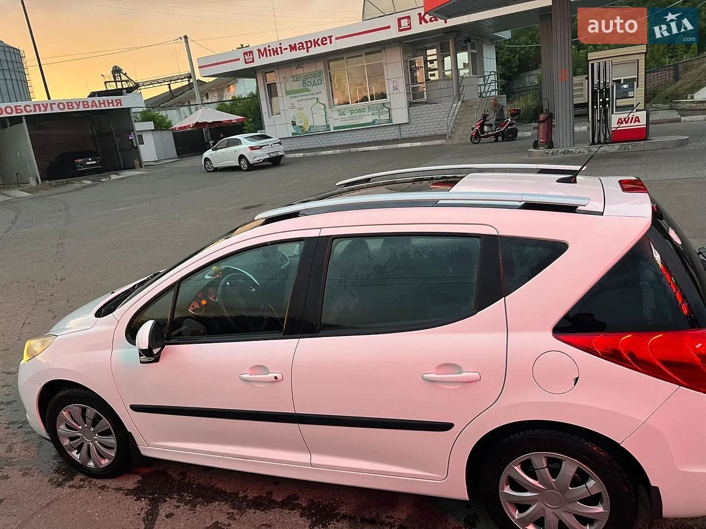 2010 Peugeot 207 - мініатюра 8