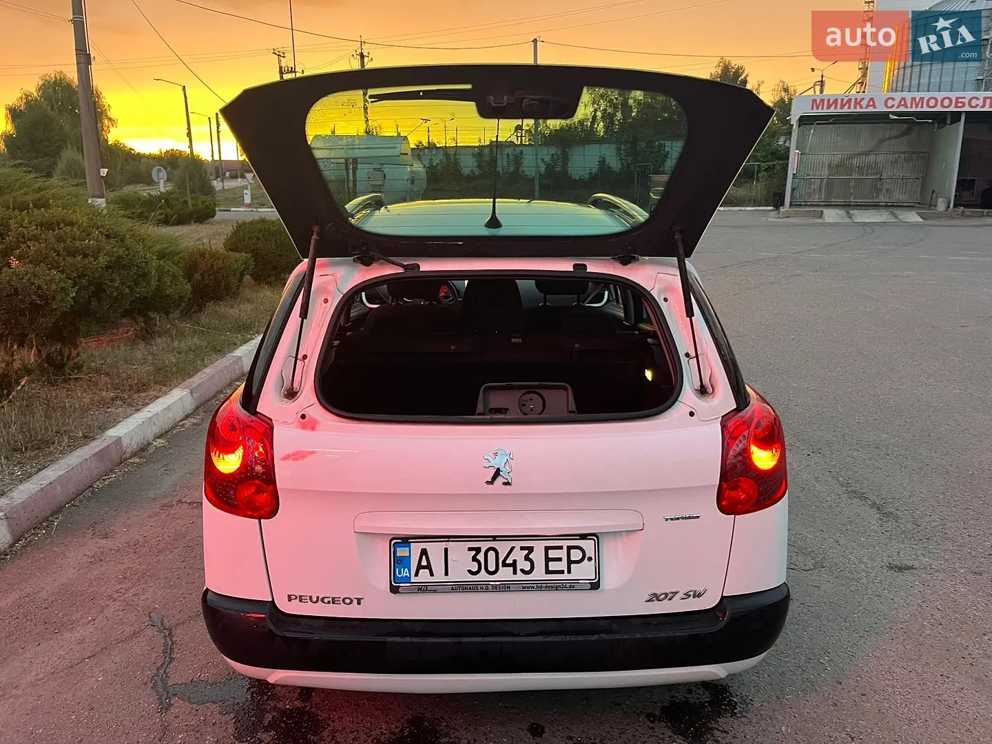 2010 Peugeot 207 - мініатюра 10