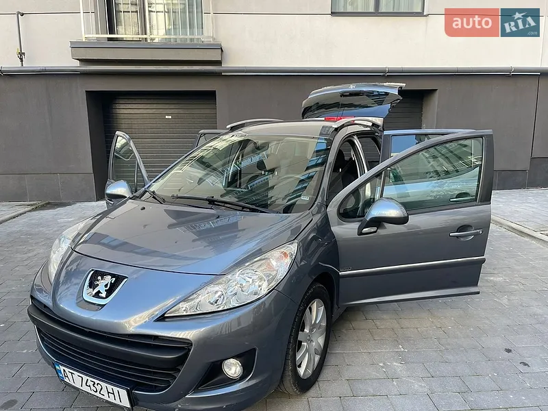 Peugeot 207 2011