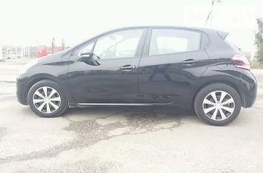 Хэтчбек Peugeot 208 2012 в Бродах