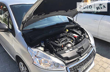 Хэтчбек Peugeot 208 2013 в Хмельницком