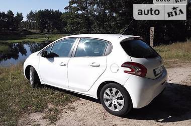 Хэтчбек Peugeot 208 2012 в Киеве