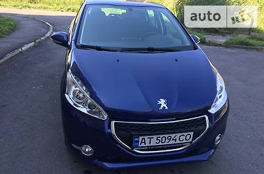 Хэтчбек Peugeot 208 2013 в Калуше