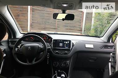 Хетчбек Peugeot 208 2015 в Києві