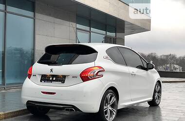 Хэтчбек Peugeot 208 2014 в Харькове