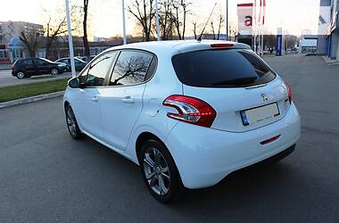 Хэтчбек Peugeot 208 2014 в Киеве