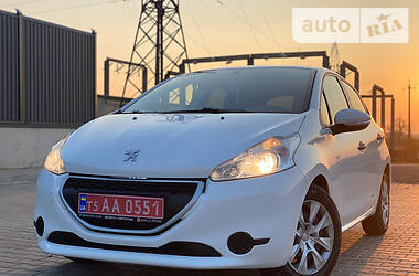 Peugeot 208 2014