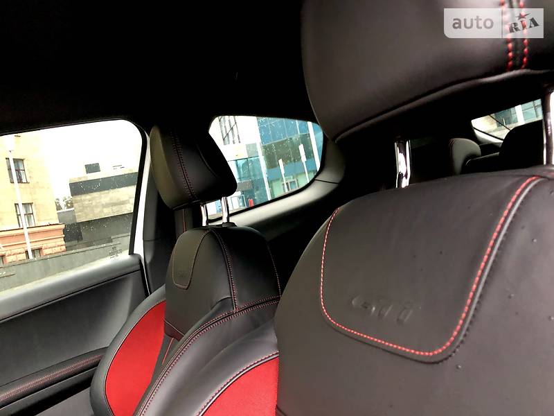 Хетчбек Peugeot 208 2014 в Харкові