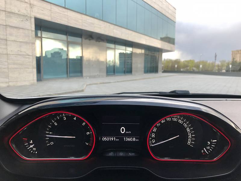 Хетчбек Peugeot 208 2014 в Харкові