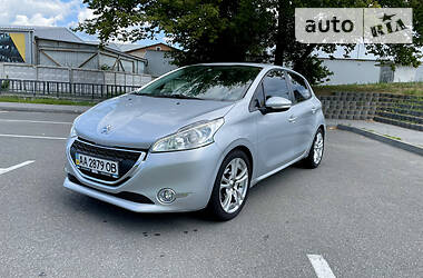 Peugeot 208 2013 Peugeot 208 2013