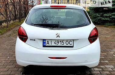 Хэтчбек Peugeot 208 2015 в Киеве