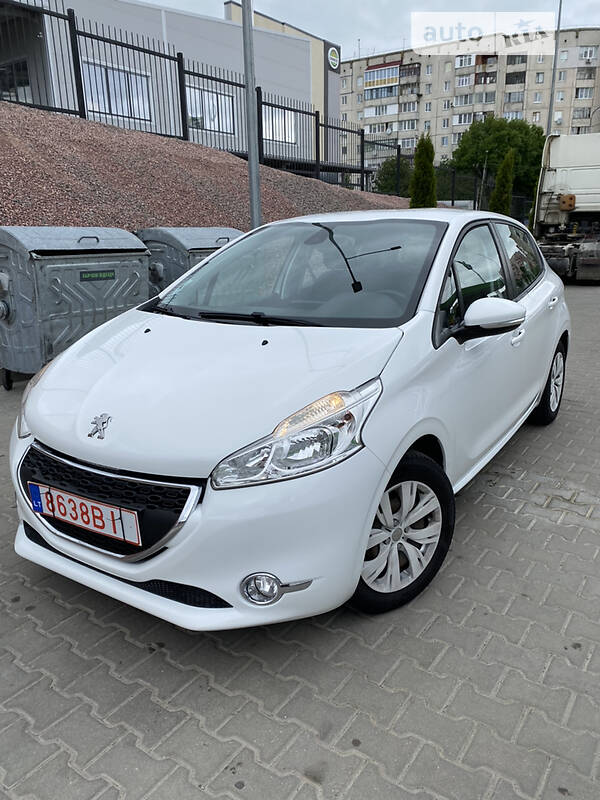 Peugeot 208