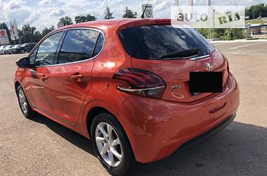 Хэтчбек Peugeot 208 2017 в Тернополе