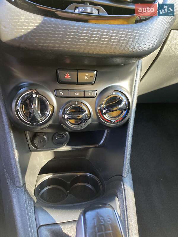 Хетчбек Peugeot 208 2019 в Снятині