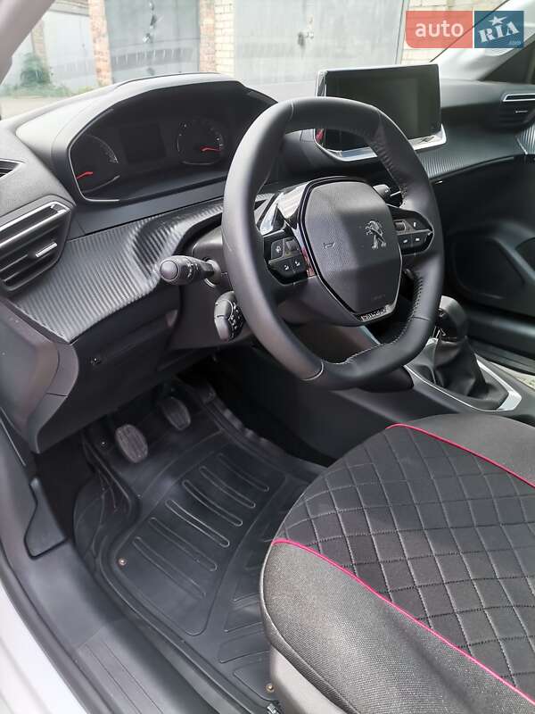 Хетчбек Peugeot 208 2022 в Києві