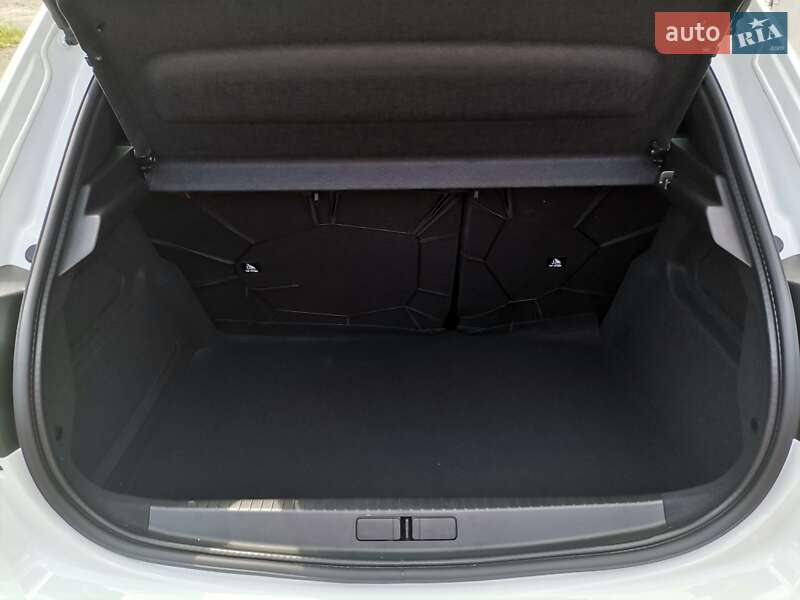 Хетчбек Peugeot 208 2022 в Києві