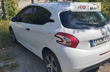 Хэтчбек Peugeot 208 2013 в Харькове