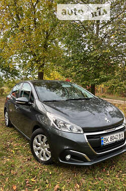 Peugeot 208 2016