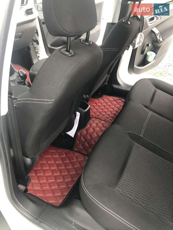 Хетчбек Peugeot 208 2019 в Полтаві