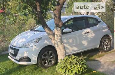 Peugeot 208 2016 Peugeot 208 2016