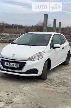 Хэтчбек Peugeot 208 2016 в Днепре