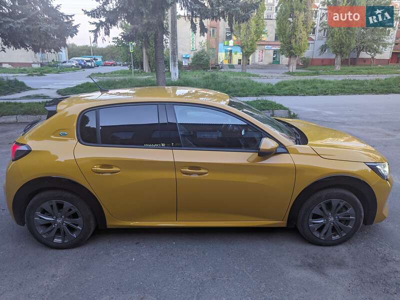 Хэтчбек Peugeot 208 2020 в Киеве