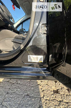 Хэтчбек Peugeot 208 2013 в 