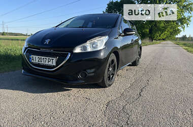 Хэтчбек Peugeot 208 2013 в 