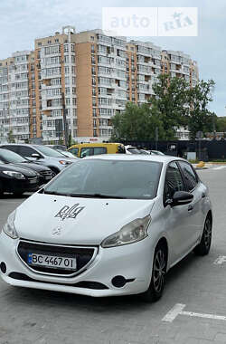 Хэтчбек Peugeot 208 2013 в Львове