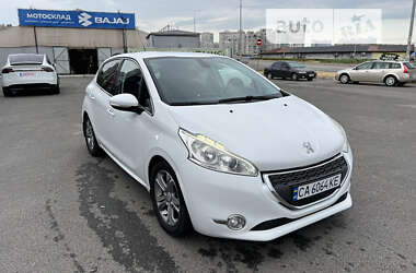 Хэтчбек Peugeot 208 2013 в Киеве