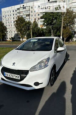 Хэтчбек Peugeot 208 2013 в Харькове