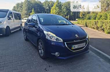 Хетчбек Peugeot 208 2013 в Ірпені