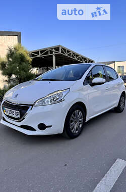 Хетчбек Peugeot 208 2014 в Києві