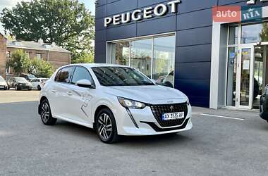 Peugeot 208 2021