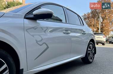 Хэтчбек Peugeot 208 2021 в 