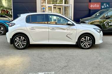 Хэтчбек Peugeot 208 2021 в 