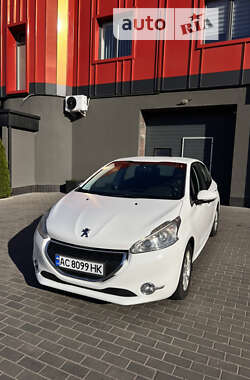 Хетчбек Peugeot 208 2013 в Луцьку