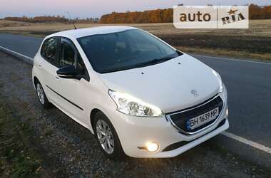 Хетчбек Peugeot 208 2013 в Лозовій