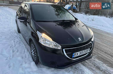 Хэтчбек Peugeot 208 2013 в Теофиполе