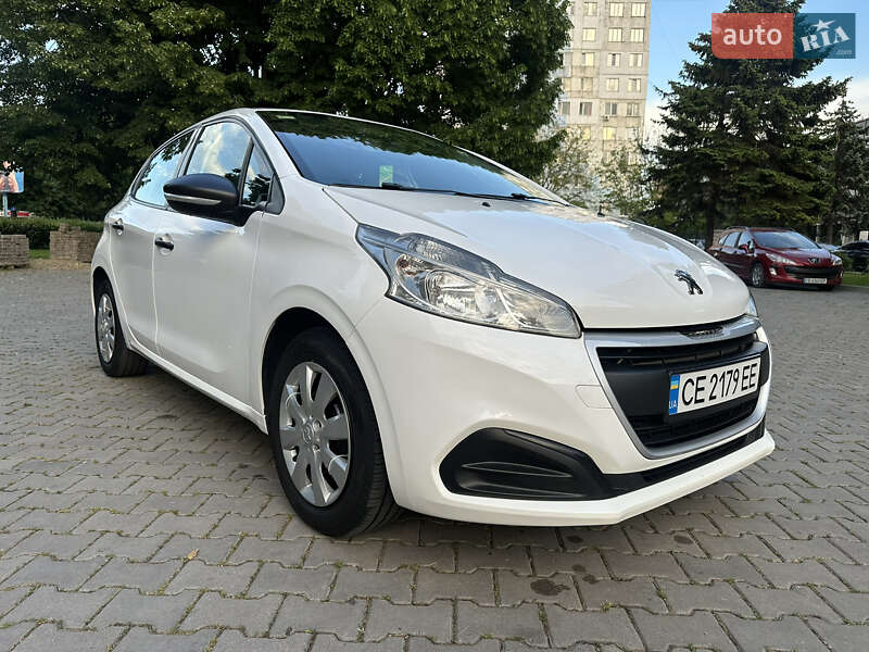 Хэтчбек Peugeot 208 2017 в Черновцах