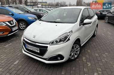 Хетчбек Peugeot 208 2016 в Миколаєві