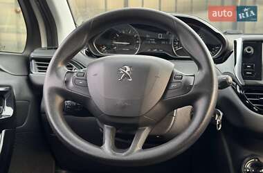 Хетчбек Peugeot 208 2016 в Києві