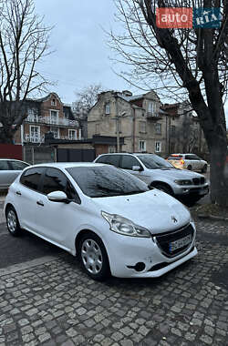 Хетчбек Peugeot 208 2013 в Львові