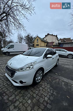 Хетчбек Peugeot 208 2013 в Львові