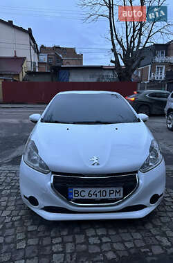 Peugeot 208 2013