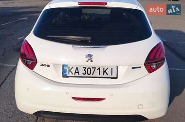 Хэтчбек Peugeot 208 2016 в 